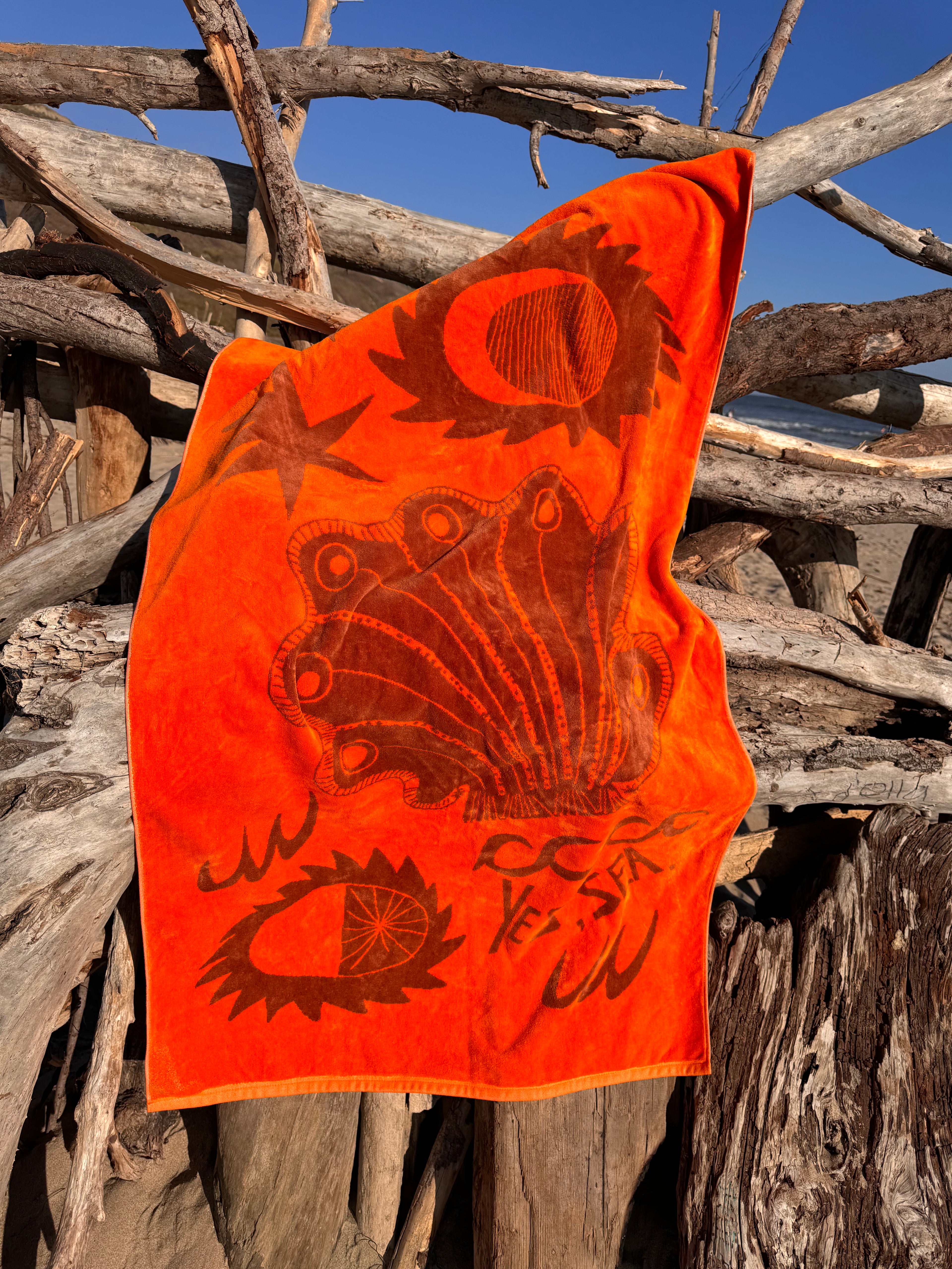 Yes, Sea Shell Towel
